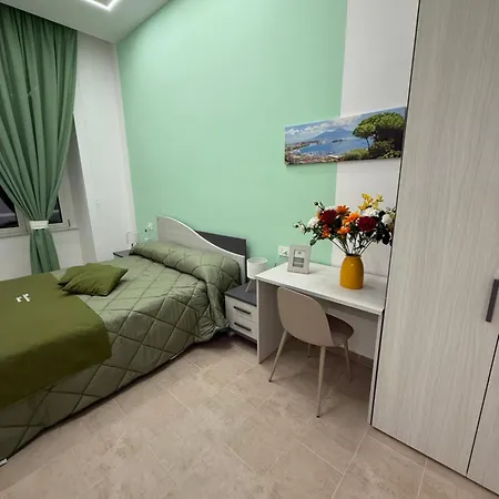 Minichino House 3* Neapol