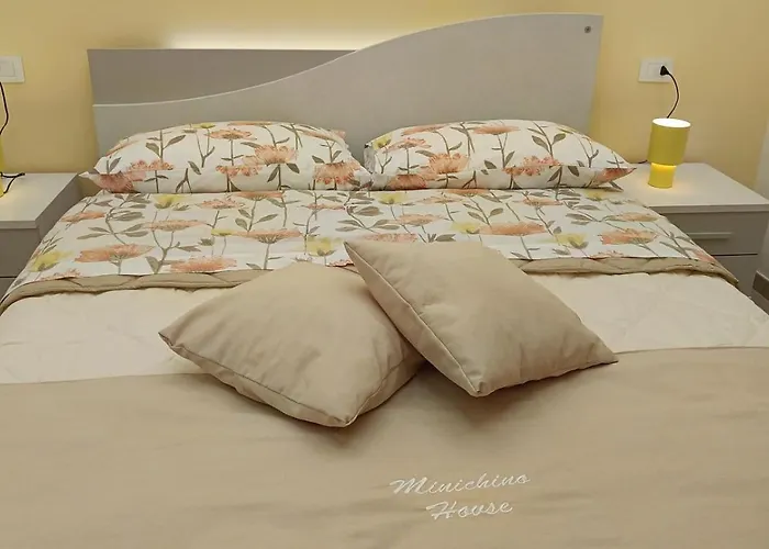 Minichino House Bed & Breakfast Napels