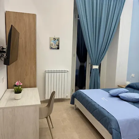 Minichino House Bed & Breakfast 3*